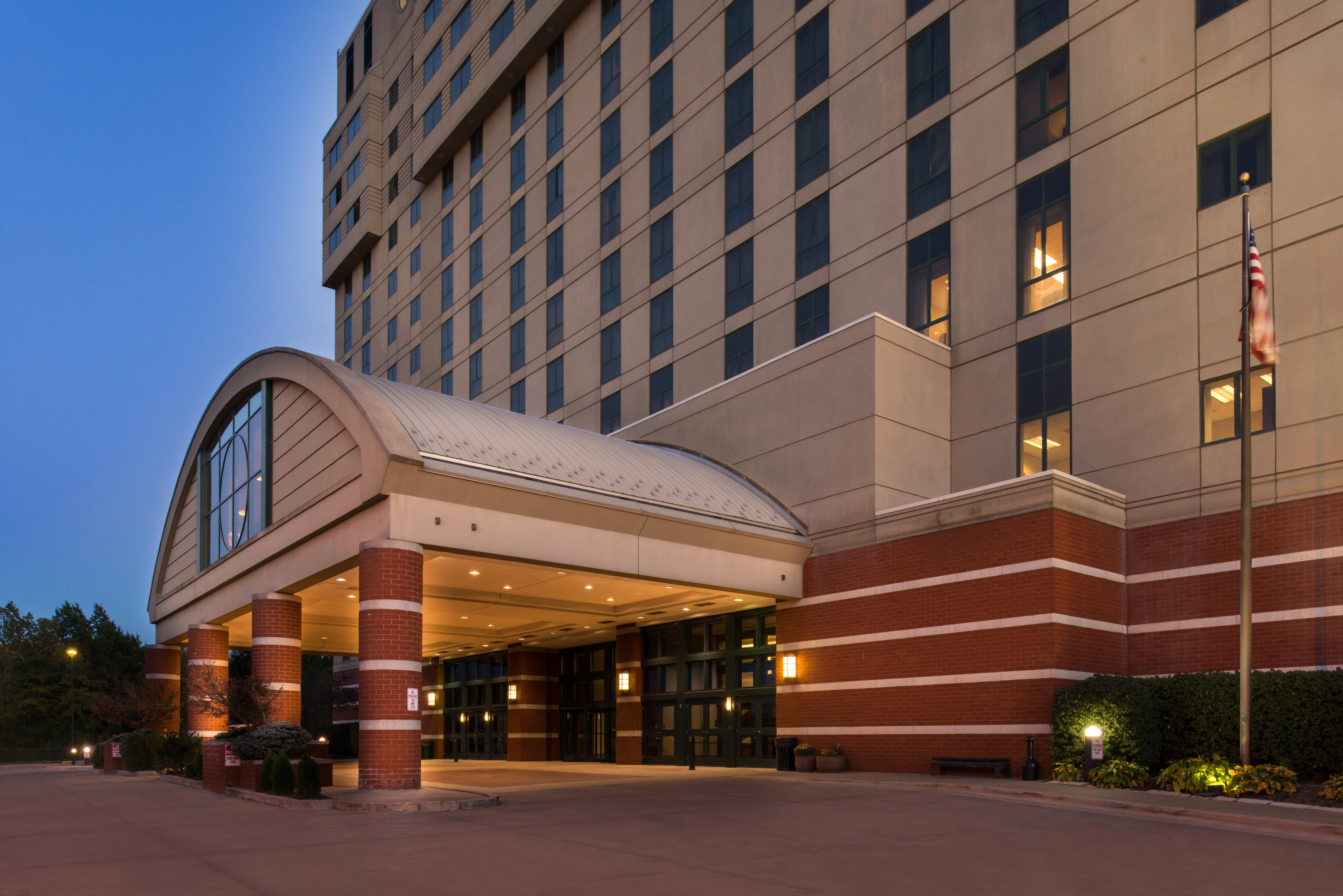 Hotel Crowne Plaza Springfield Convention Center By Ihg Zewnętrze zdjęcie